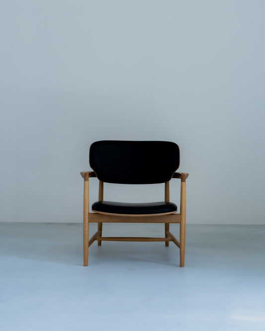0001-MEGRO lounge chair