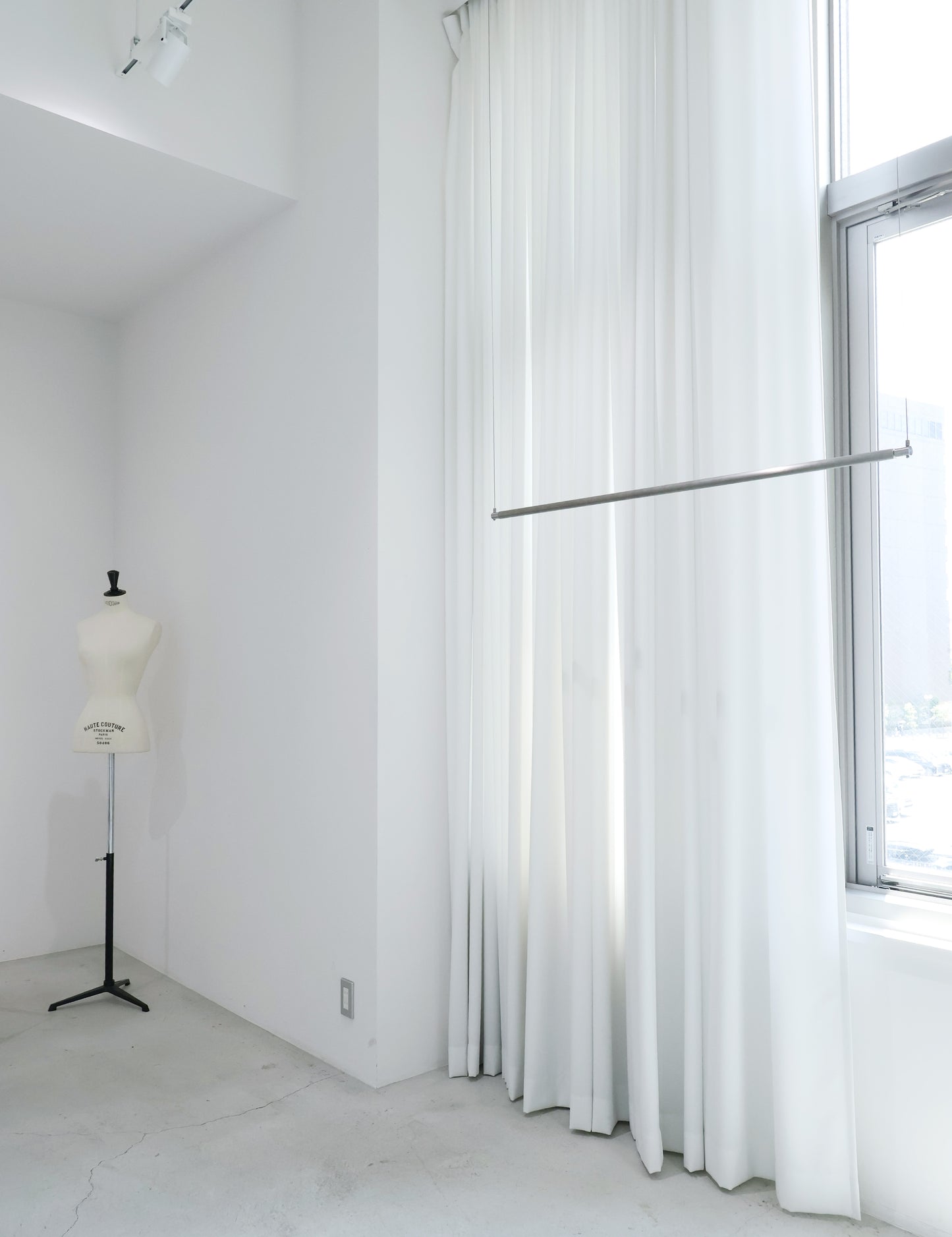 Ceiling-Mounted Rack